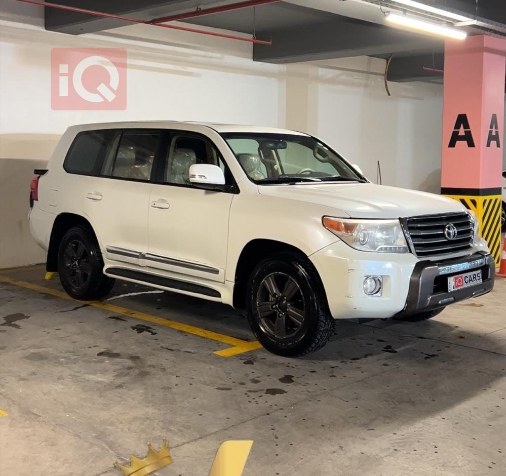 تويوتا لاندكروزر